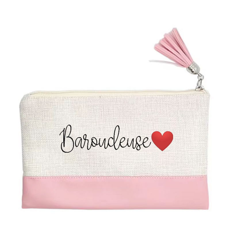 Pochette motif baroudeuse et cœur en toile et simili cuir
