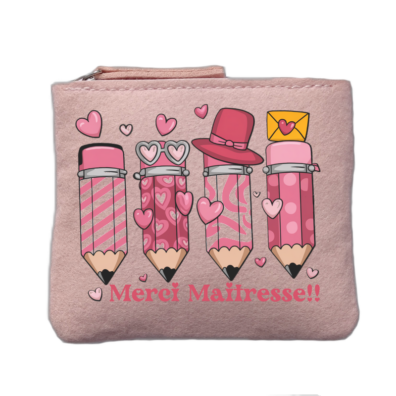 Porte monnaie motif maitresse merci cœur rose clair en feutrine en feutrine