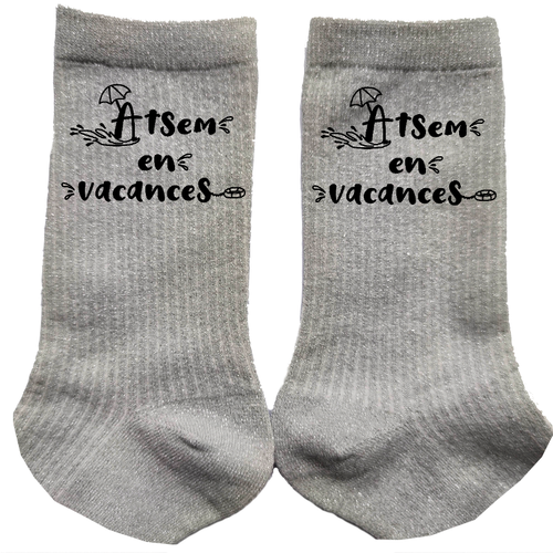 Chaussettes paillettes argent motif atsem en vacances