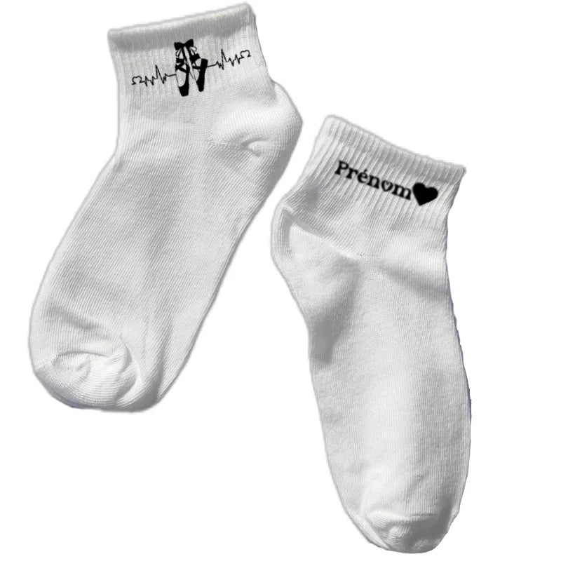 Chaussette courte personnalisée ballerine et danse disponible en blanc, rose, vert, jaune, violet et bleu