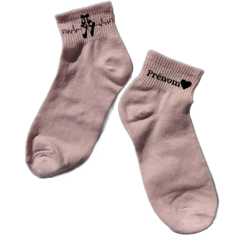 Chaussette courte personnalisée ballerine et danse disponible en blanc, rose, vert, jaune, violet et bleu