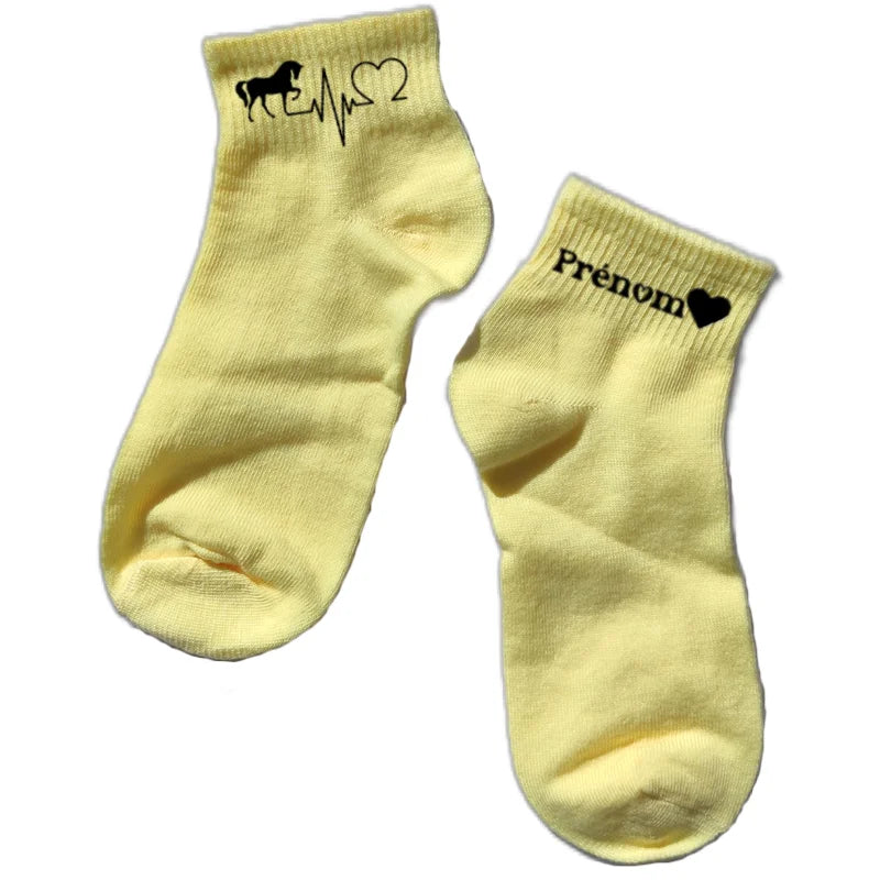 Chaussette courte personnalisée cheval equitation disponible en blanc, rose, vert, jaune, violet et bleu