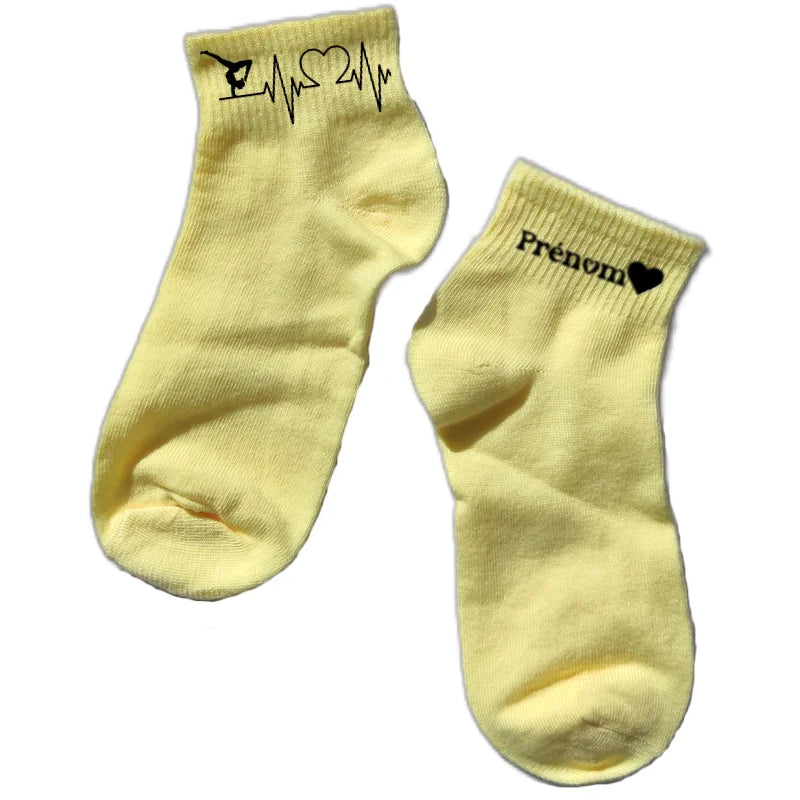Chaussette courte personnalisée gymastique disponible en blanc, rose, vert, jaune, violet et bleu