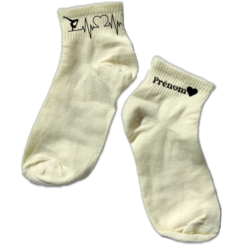 Chaussette courte personnalisée gymastique disponible en blanc, rose, vert, jaune, violet et bleu