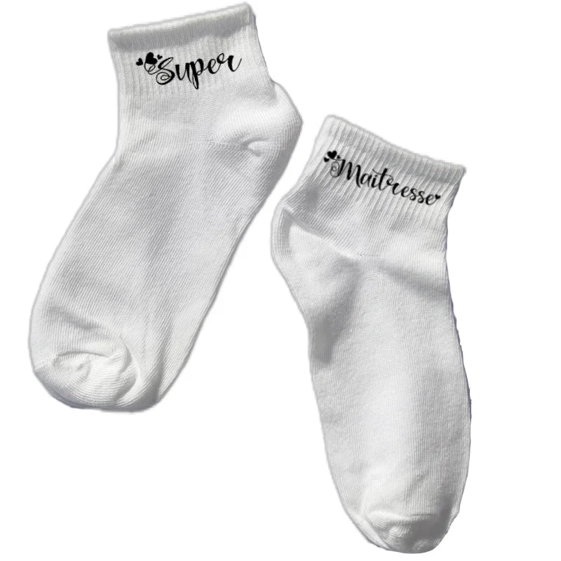 Chaussette courte super maitresse disponible en blanc, rose, vert, jaune, violet et bleu