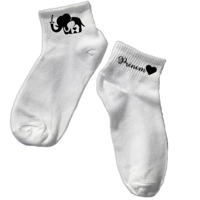 Chaussette courte personnalisée maman elephant disponible en blanc, rose, vert, jaune, violet et bleu