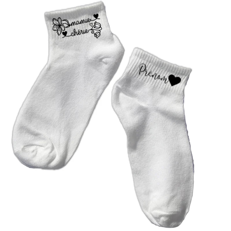 Chaussette courte personnalisée mamie cherie disponible en blanc, rose, vert, jaune, violet et bleu