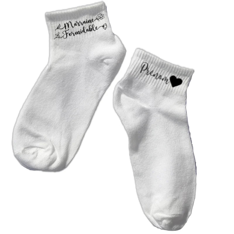 Chaussette courte personnalisée marraine formidable disponible en blanc, rose, vert, jaune, violet et bleu