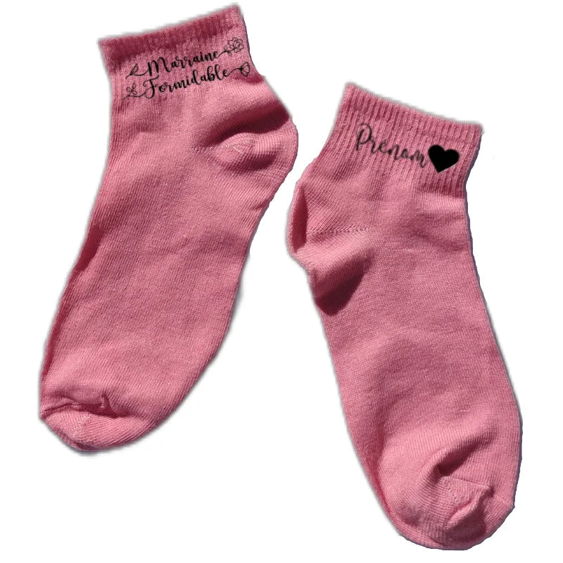 Chaussette courte personnalisée marraine formidable disponible en blanc, rose, vert, jaune, violet et bleu