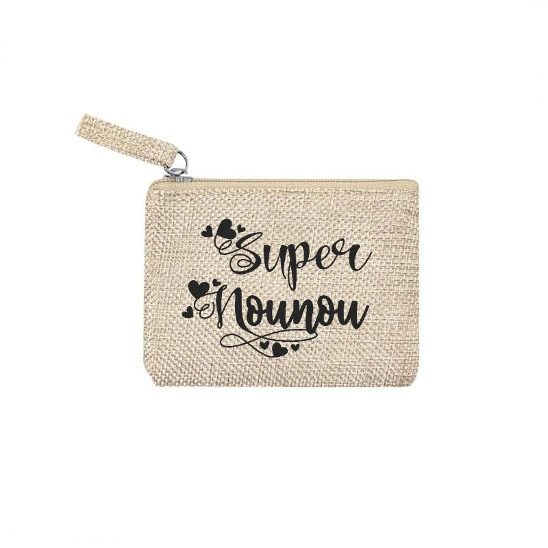 Chaussette courte personnalisée super nounou coeur disponible en blanc, rose, vert, jaune, violet et bleu
