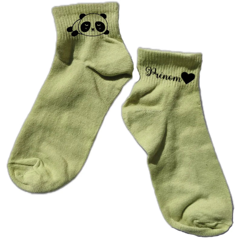 Chaussette courte personnalisée panda disponible en blanc, rose, vert, jaune, violet et bleu