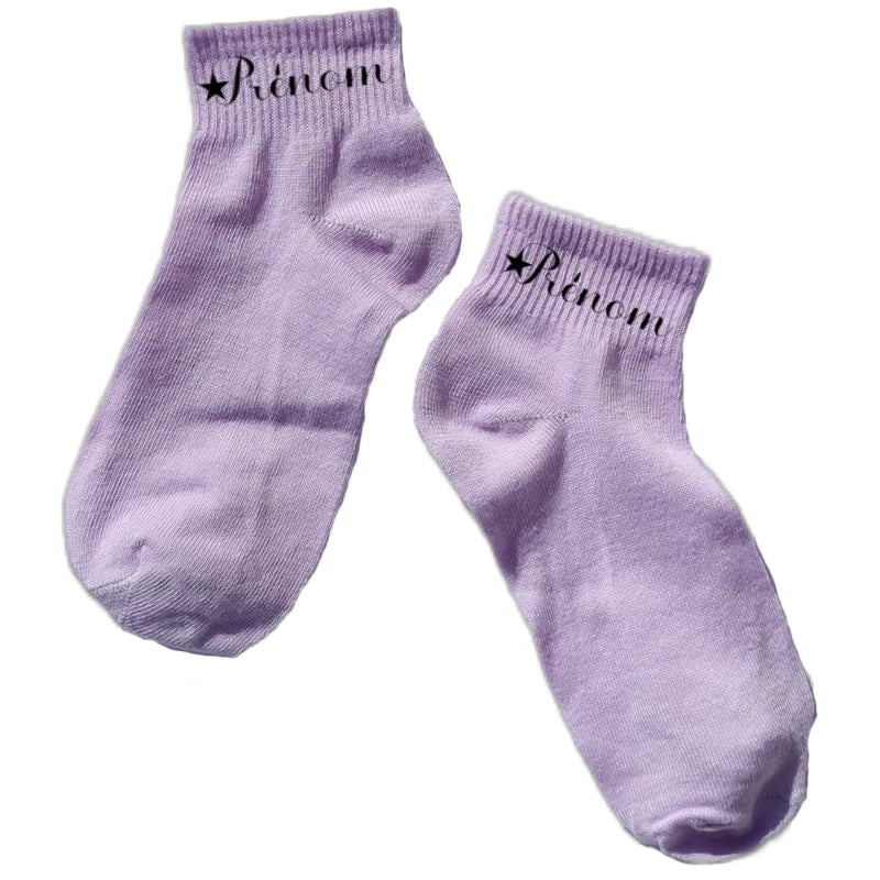 Chaussette courte personnalisée avec votre prénom etoile disponible en blanc, rose, vert, jaune, violet et bleu