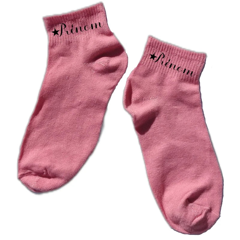 Chaussette courte personnalisée avec votre prénom etoile disponible en blanc, rose, vert, jaune, violet et bleu